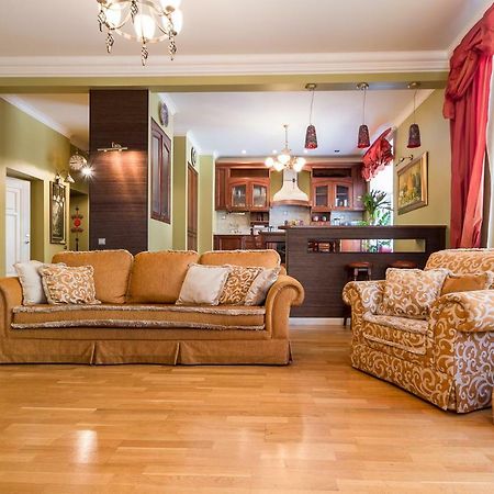 Royal Apartment Рига Екстериор снимка