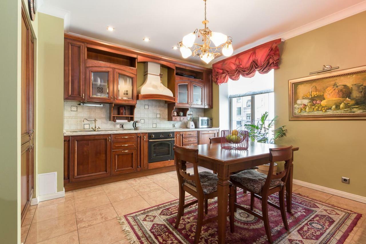 Royal Apartment Рига Екстериор снимка